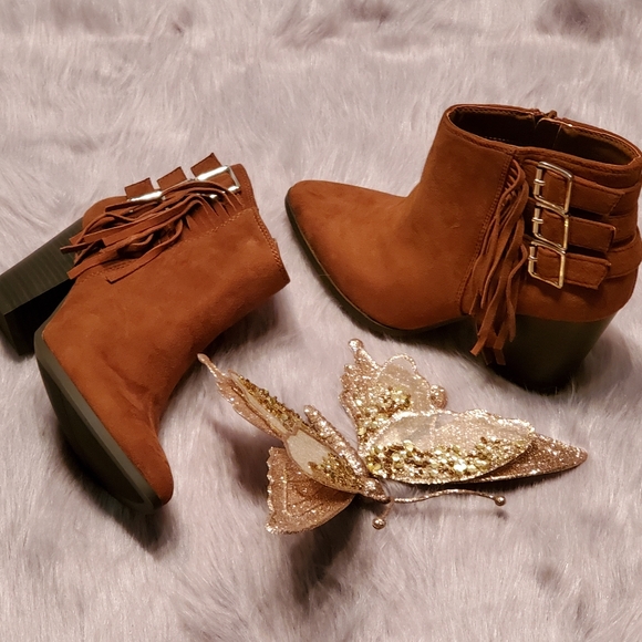 Jennifer Lopez Shoes - NEW JENNIFER LOPEZ ANKLE BOOTS
